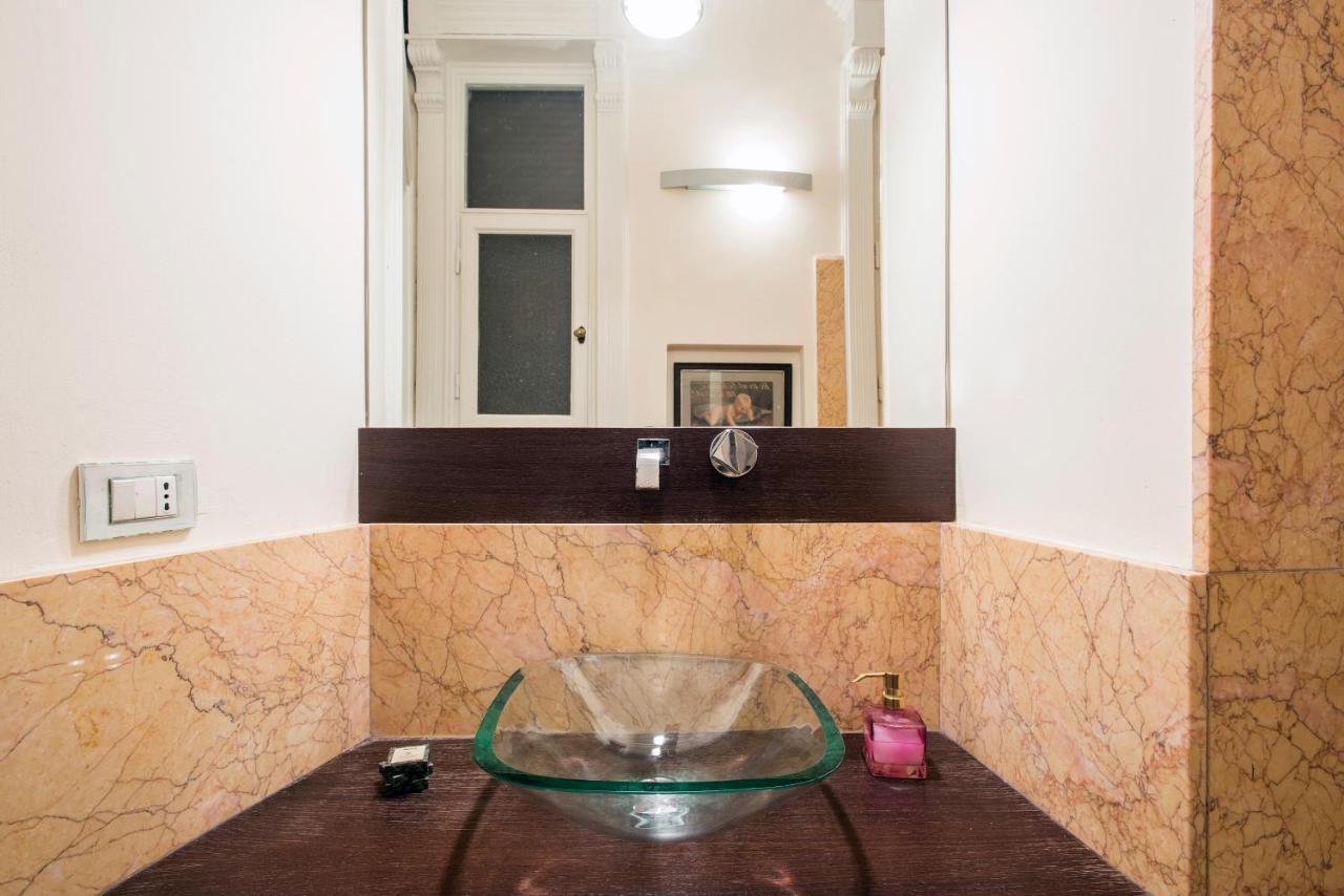 Flat Two Apartment โรม ภายนอก รูปภาพ