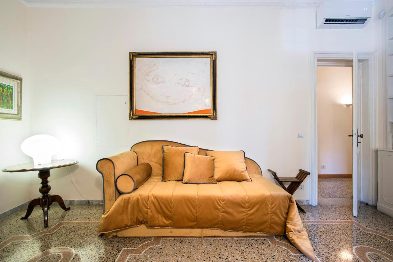 Flat Two Apartment โรม ภายนอก รูปภาพ